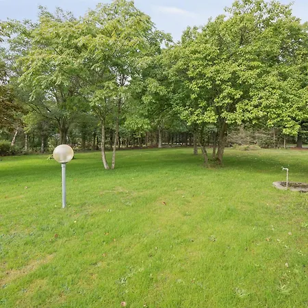 Dom wakacyjny With Large Garden By Limfjord Storvorde